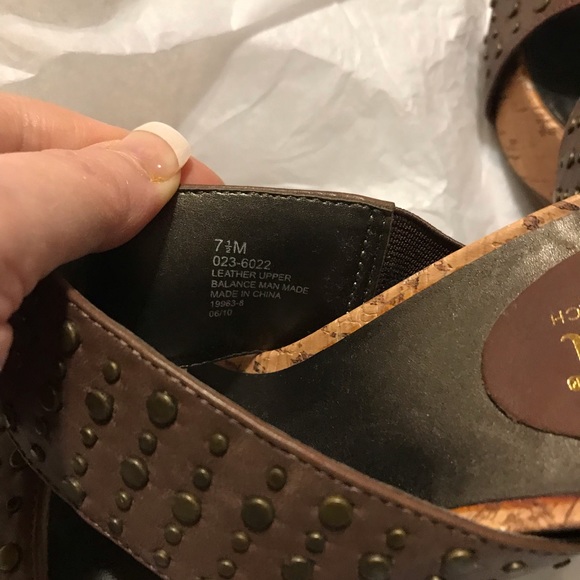 Women’s a.n.a Leather Wedge Heels Size 7.5 - Picture 7 of 7